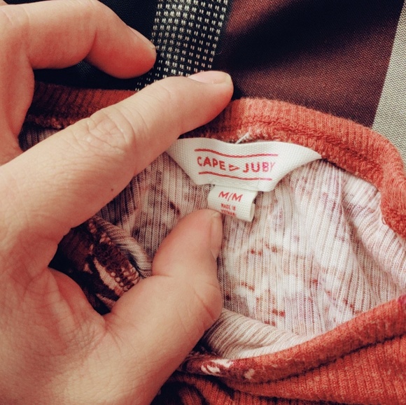 3 for 25 flowered orange blouse - Picture 2 of 4